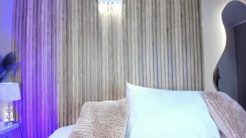 HannaPaola online show from March 31, 2026, 10:43 pm