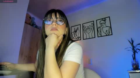   hannasofia x        Schedule 700 -1400GTM-5 online show from November 14, 2025, 9:13 pm