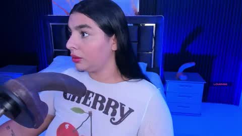 Hannasscott online show from October 24, 2025, 1:07 pm