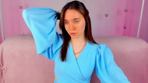 Hannavanilla online show from April 11, 2026, 8:51 am