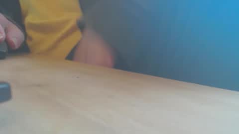 Snapshot of hannes_k chatting on October 11, 2025, 9:19 am hannes_k online show from October 11, 2025, 9:19 am