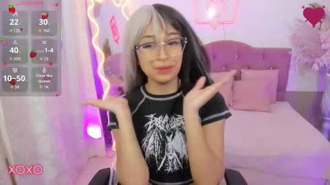 HANNI  online show from December 22, 2025, 11:40 am