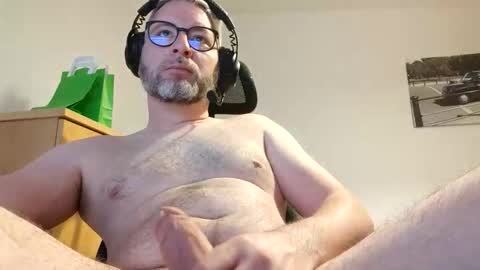 hannisch online show from April 12, 2026, 10:04 pm