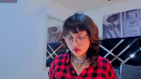 Snapshot of hannita_01 chatting on June 5, 2026, 12:11 pm hannita_01 online show from June 5, 2026, 12:11 pm