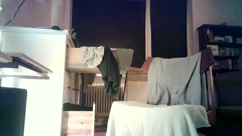 Snapshot of hannsi64 chatting on March 11, 2026, 6:25 pm Hannsi64 online show from March 11, 2026, 6:25 pm