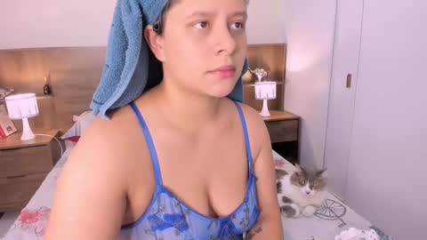 Snapshot of hanny_13 chatting on October 12, 2025, 10:53 pm taylor live online show from October 12, 2025, 10:53 pm