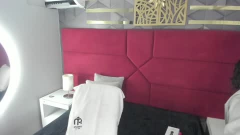 Hanny  online show from April 19, 2026, 10:58 am