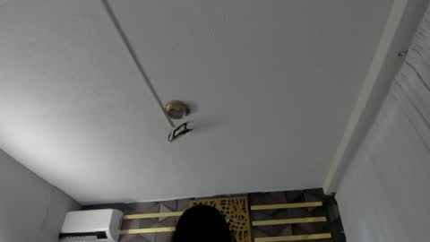 Snapshot of hanny_bliss chatting on June 17, 2026, 11:23 am Hanny online show from June 17, 2026, 11:23 am