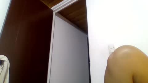 Snapshot of hanny_kail chatting on December 14, 2024, 2:01 am hanny online show from December 14, 2024, 2:01 am