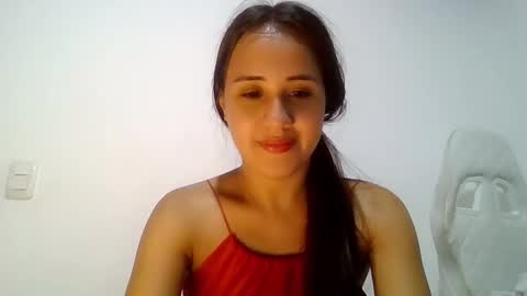 Snapshot of hanny_kail chatting on December 25, 2024, 12:37 am hanny online show from December 25, 2024, 12:37 am
