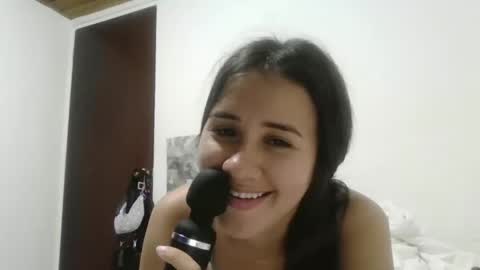 Snapshot of hanny_kail chatting on September 17, 2025, 4:25 am hanny online show from September 17, 2025, 4:25 am