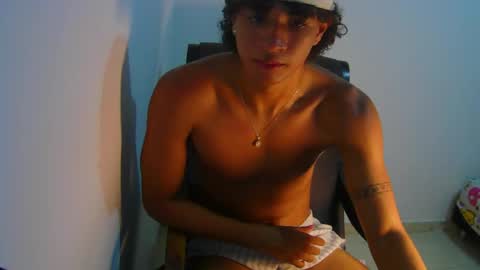 Snapshot of hansel_take chatting on May 19, 2026, 12:16 am hansel_take online show from May 19, 2026, 12:16 am