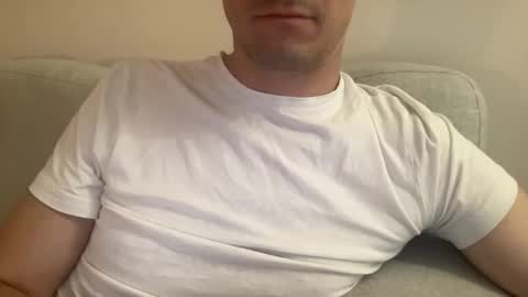 hansimglueck696969 online show from September 9, 2025, 9:47 pm