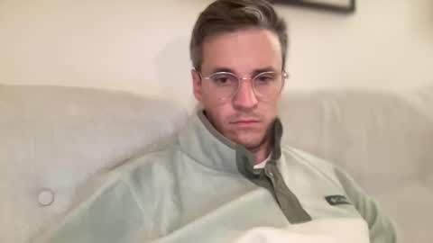 hansimglueck696969 online show from September 28, 2025, 10:26 pm