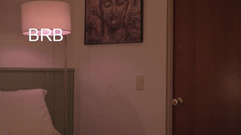 Mizi online show from March 17, 2026, 7:50 pm