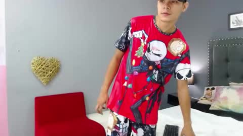 hanyo_and_cattie online show from December 7, 2024, 2:02 pm