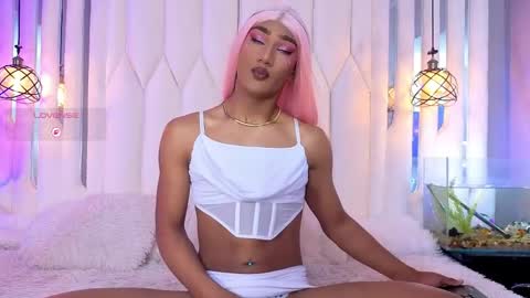 Hanzking01 online show from April 15, 2026, 3:46 am