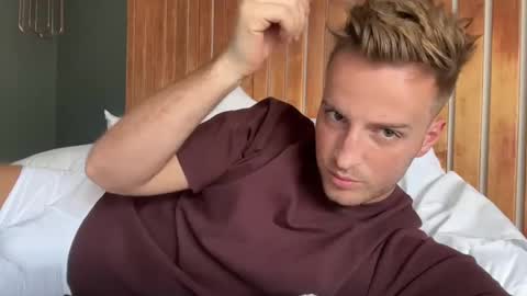 Snapshot of hanzlagerfelt chatting on October 31, 2025, 9:05 pm hanzlagerfelt online show from October 31, 2025, 9:05 pm