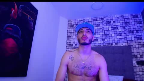 happy_hot7 online show from February 12, 2025, 10:04 pm