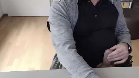 Cum for you online show from January 30, 2025, 1:10 pm