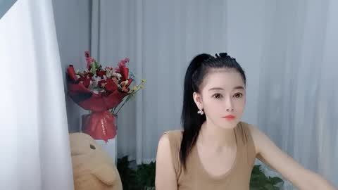 Snapshot of happyflower802318 chatting on May 21, 2026, 12:17 am Daisy online show from May 21, 2026, 12:17 am