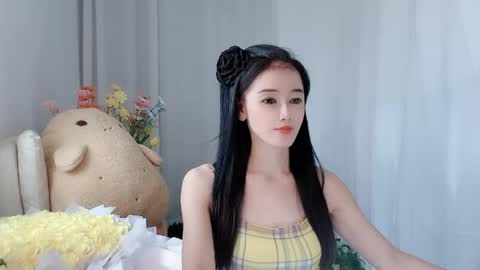Snapshot of happyflower802318 chatting on June 4, 2026, 3:12 am Daisy online show from June 4, 2026, 3:12 am