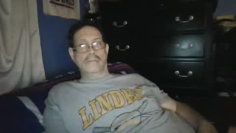 Snapshot of happyhappy4 chatting on May 17, 2026, 4:10 am happyhappy4 online show from May 17, 2026, 4:10 am