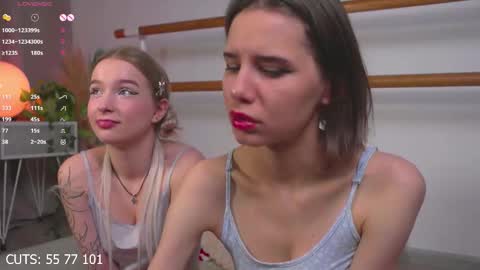 Evy  online show from September 17, 2025, 9:49 pm