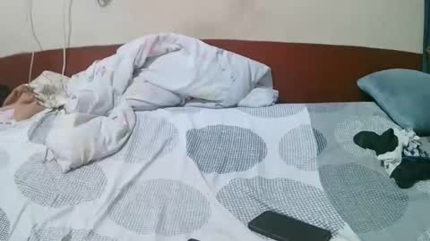 happysonia online show from February 12, 2025, 11:18 am