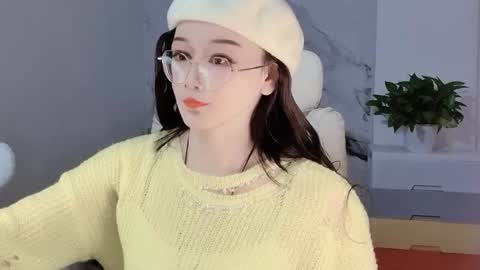 Snapshot of happysweetie168 chatting on December 6, 2024, 7:54 am Daisy online show from December 6, 2024, 7:54 am