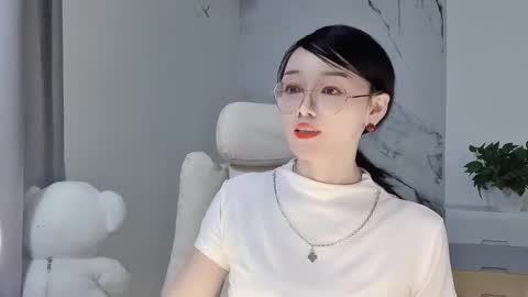 Snapshot of happysweetie168 chatting on March 10, 2025, 5:18 pm Daisy online show from March 10, 2025, 5:18 pm