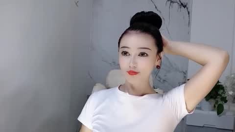 Snapshot of happysweetie168 chatting on September 15, 2025, 5:07 am Daisy online show from September 15, 2025, 5:07 am