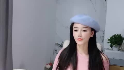 Snapshot of happysweetie168 chatting on December 19, 2025, 2:35 pm Daisy online show from December 19, 2025, 2:35 pm