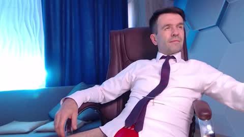 Steve online show from October 8, 2025, 8:01 am