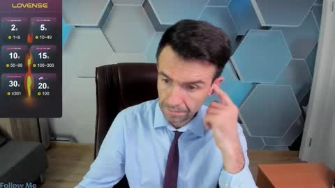 Steve online show from December 2, 2025, 12:32 pm