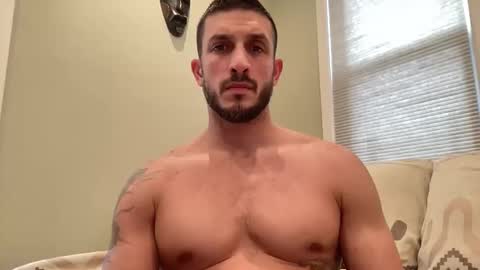 hard_runner_ online show from November 26, 2025, 3:57 pm