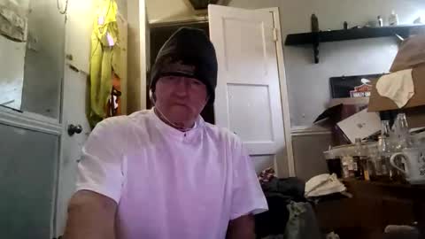 hardalt online show from October 27, 2025, 3:38 pm