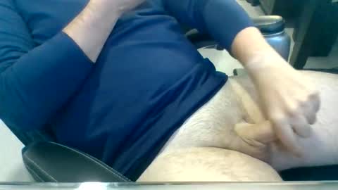 Makeithappen9086 online show from April 21, 2026, 3:17 pm