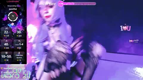 Mia online show from March 6, 2026, 11:12 pm