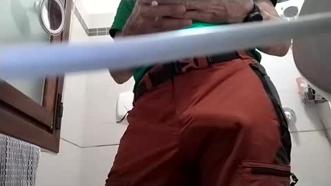 Snapshot of hardcumpleasure chatting on April 23, 2026, 6:21 pm hardcumpleasure online show from April 23, 2026, 6:21 pm
