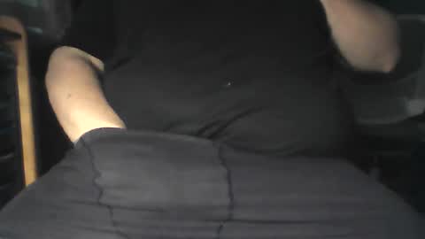 hardfrenchdick17 online show from April 29, 2026, 8:18 am