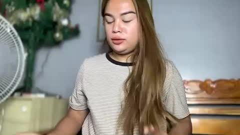 Snapshot of hardfucking_kelly chatting on February 6, 2025, 12:43 am jessabelle online show from February 6, 2025, 12:43 am