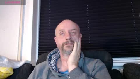 MrLazy online show from January 31, 2025, 4:06 pm