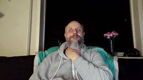 Snapshot of hardmrlazy chatting on March 3, 2026, 6:36 pm MrLazy online show from March 3, 2026, 6:36 pm