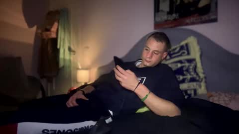 Snapshot of hardnstyle chatting on January 13, 2025, 1:34 am HARD AND STYLE online show from January 13, 2025, 1:34 am