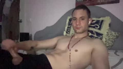 Snapshot of hardnstyle chatting on February 25, 2025, 4:35 am HARD AND STYLE online show from February 25, 2025, 4:35 am