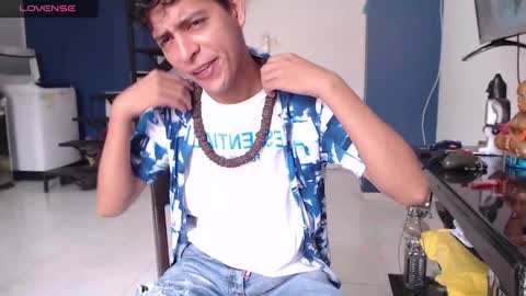 Andres Dean online show from December 30, 2024, 3:46 pm