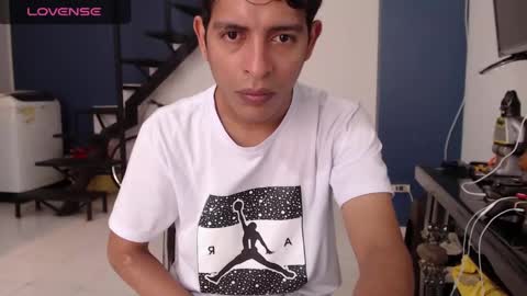 Andres Dean online show from February 25, 2025, 6:53 pm