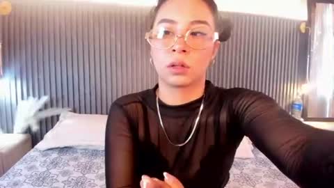 Snapshot of hari_rouse chatting on July 7, 2026, 8:24 pm hari rouse online show from July 7, 2026, 8:24 pm