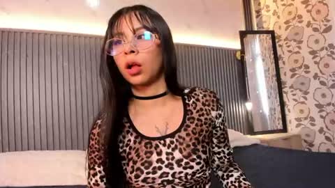 Snapshot of hari_rouse chatting on July 15, 2026, 8:14 pm hari rouse online show from July 15, 2026, 8:14 pm